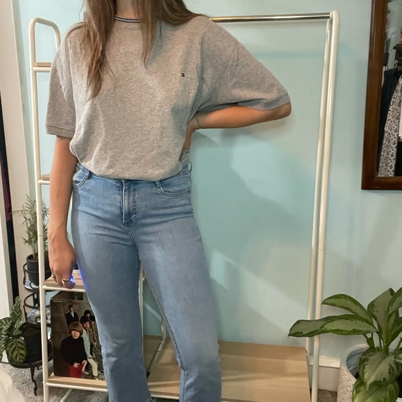 Tommy Hilfiger Tee - Picture 2 of 8